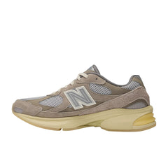 NEW BALANCE MEN'S 2010 GREY DAYS