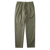 UNIVERSAL OVERALL TUCK TAPERED PANTS