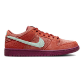 Nike SB Dunk Low Pro Premium - Mystic Red/Emerald Rise/Rugged Orange