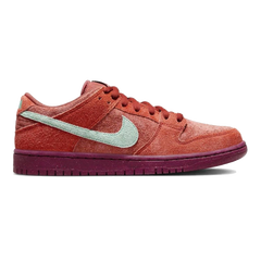 Nike SB Dunk Low Pro Premium - Mystic Red/Emerald Rise/Rugged Orange