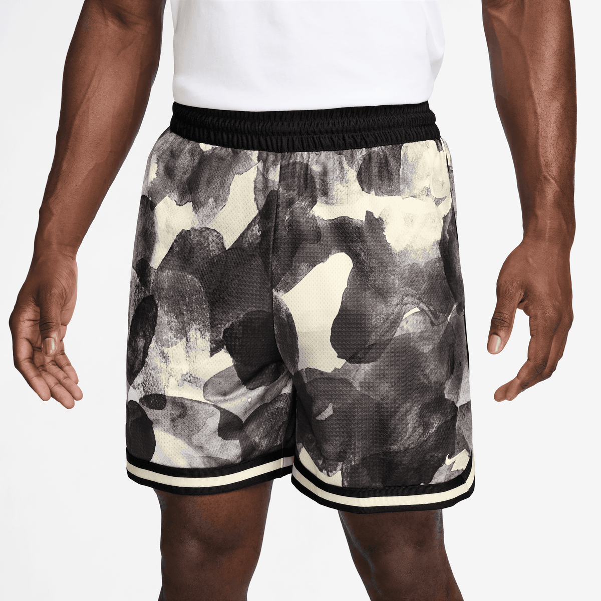 Men's Nike DNA Dri-FIT 6" Basketball Shorts