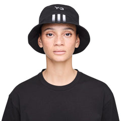 Y-3 MERCEDES-AMG PETRONAS FORMULA 1 TEAM BUCKET HAT