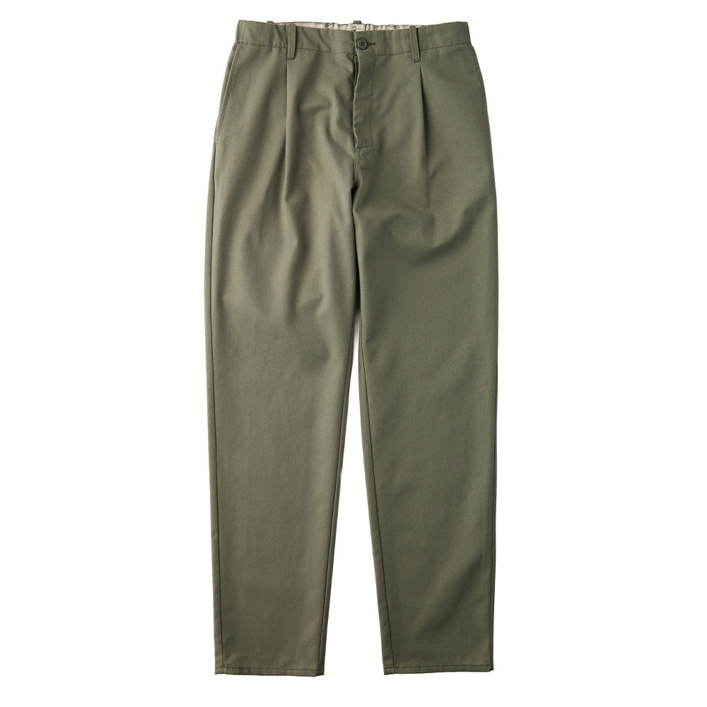 UNIVERSAL OVERALL TUCK TAPERED PANTS